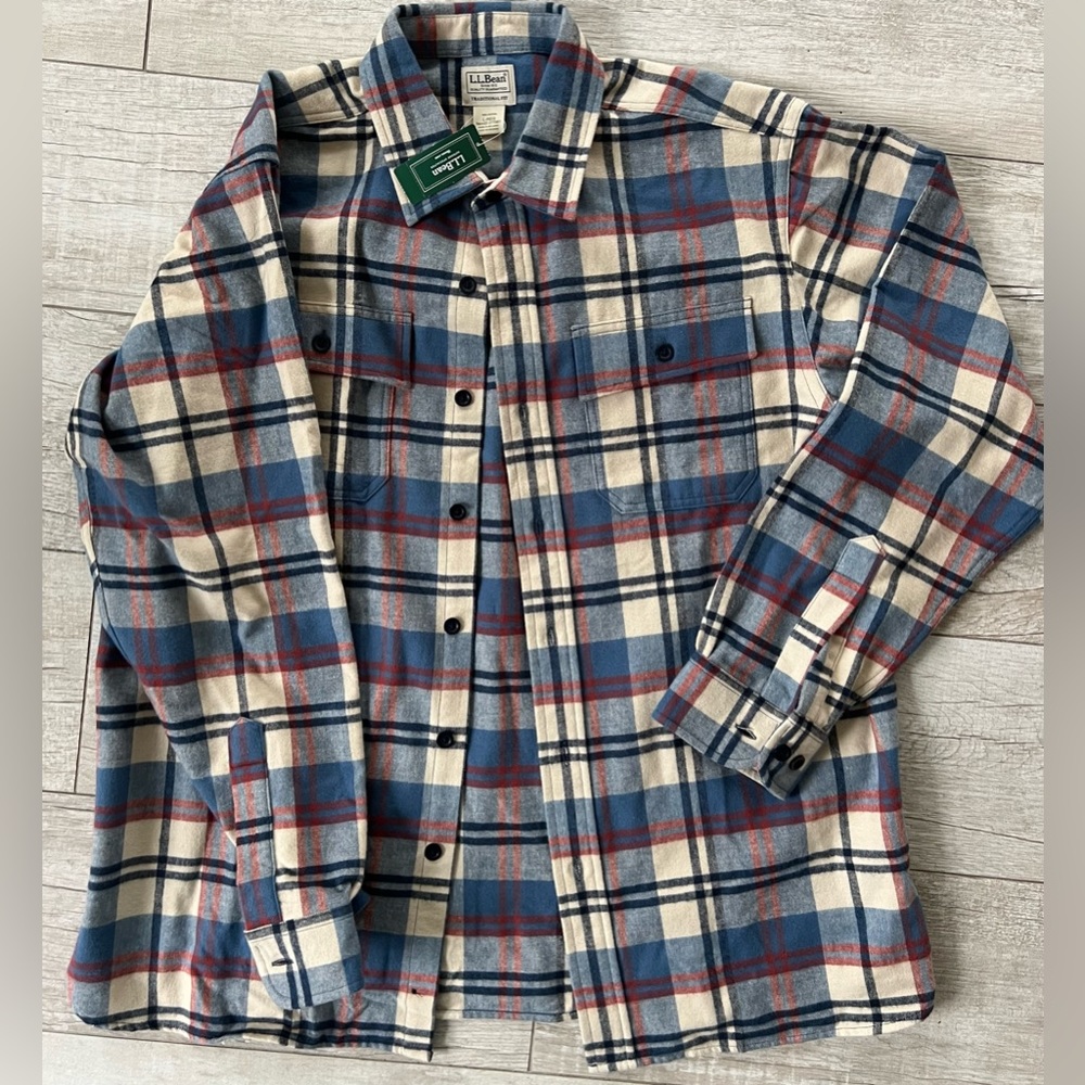 L.L Bean Men’s Plaid Shirt NWT!